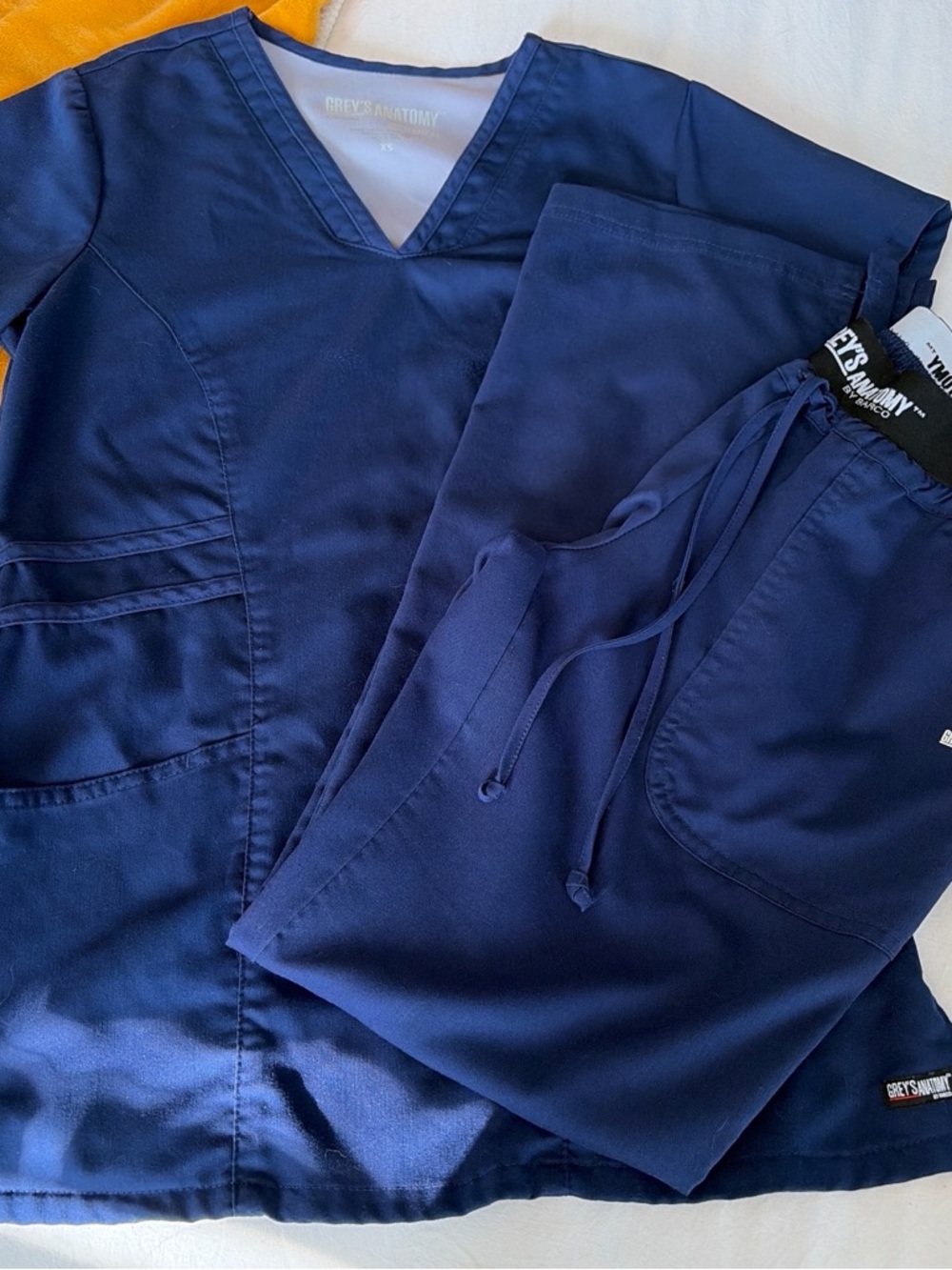 Grey's Anatomy Navy Women's Scrub Top and Jogger Pants
